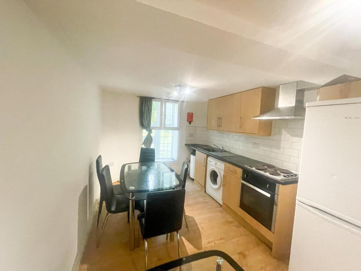 96 Uxbridge Road Apartments ลอนดอน ภายนอก รูปภาพ